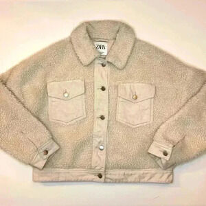 Zara Womens Off White Cropped Sherpa Jacket with Front pockets Size XS